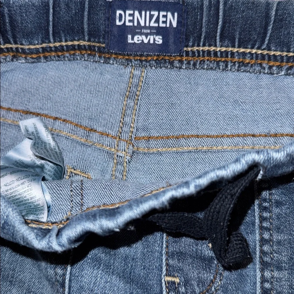 🏖️10 items for $20☀️
Levi's Denizen Light Blue Jeans jogger style| size 8 reg - Picture 3 of 7